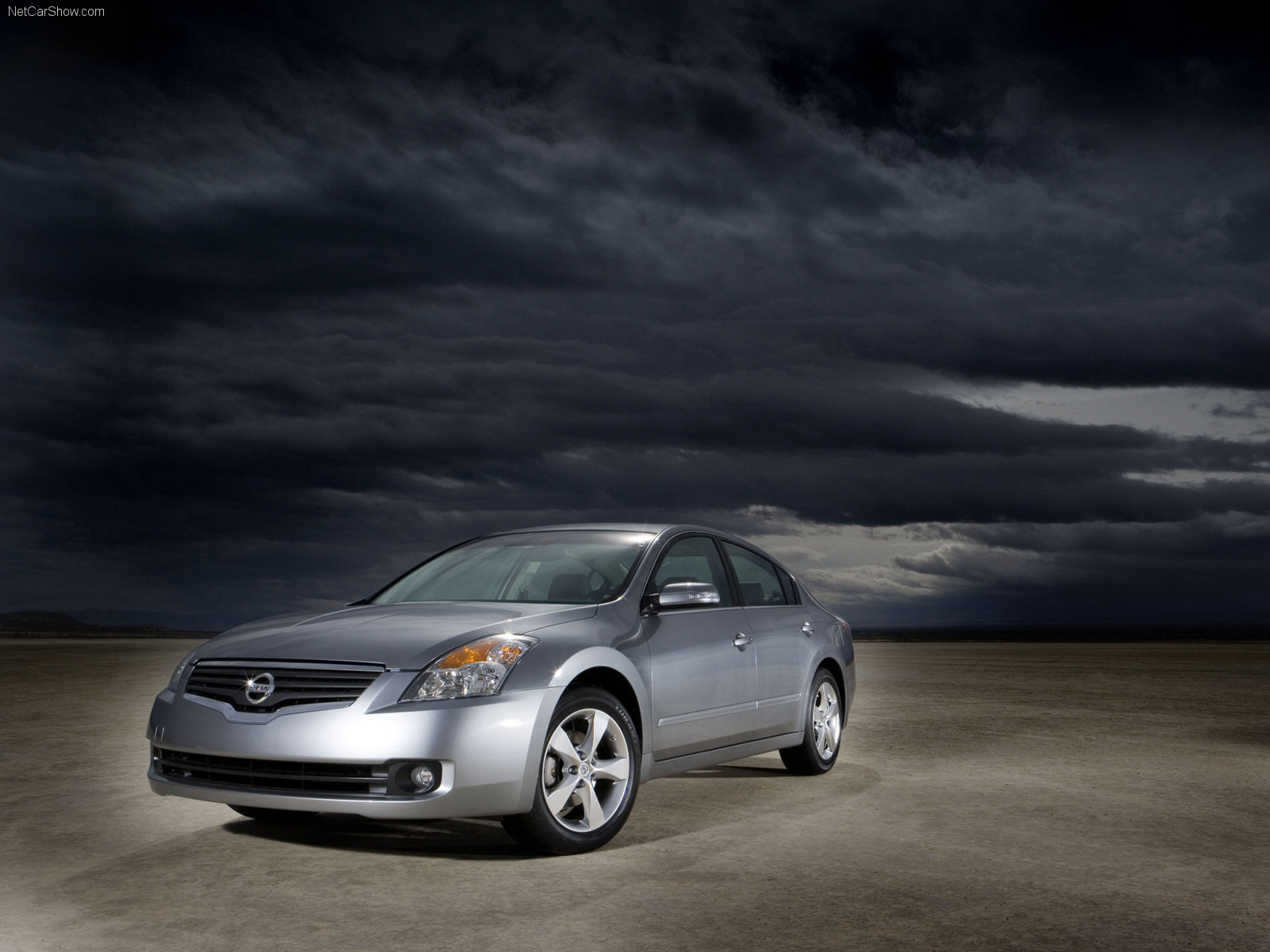 My perfect Nissan Altima. 3DTuning probably the best car configurator!